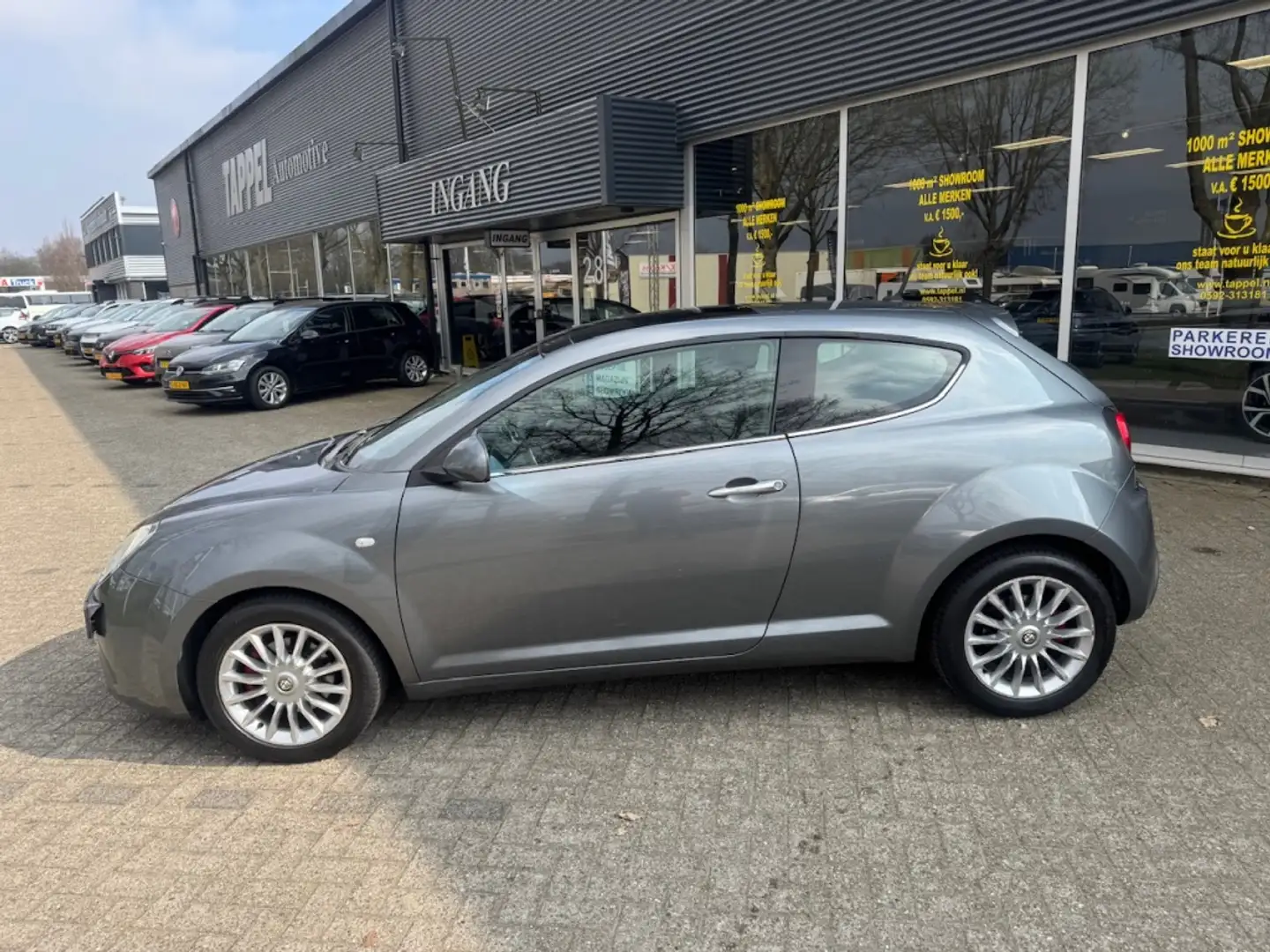 Alfa Romeo MiTo 1.3 JTDm Distinctive Leer/Nav/Stoelvw/Pano/Bose Grijs - 2