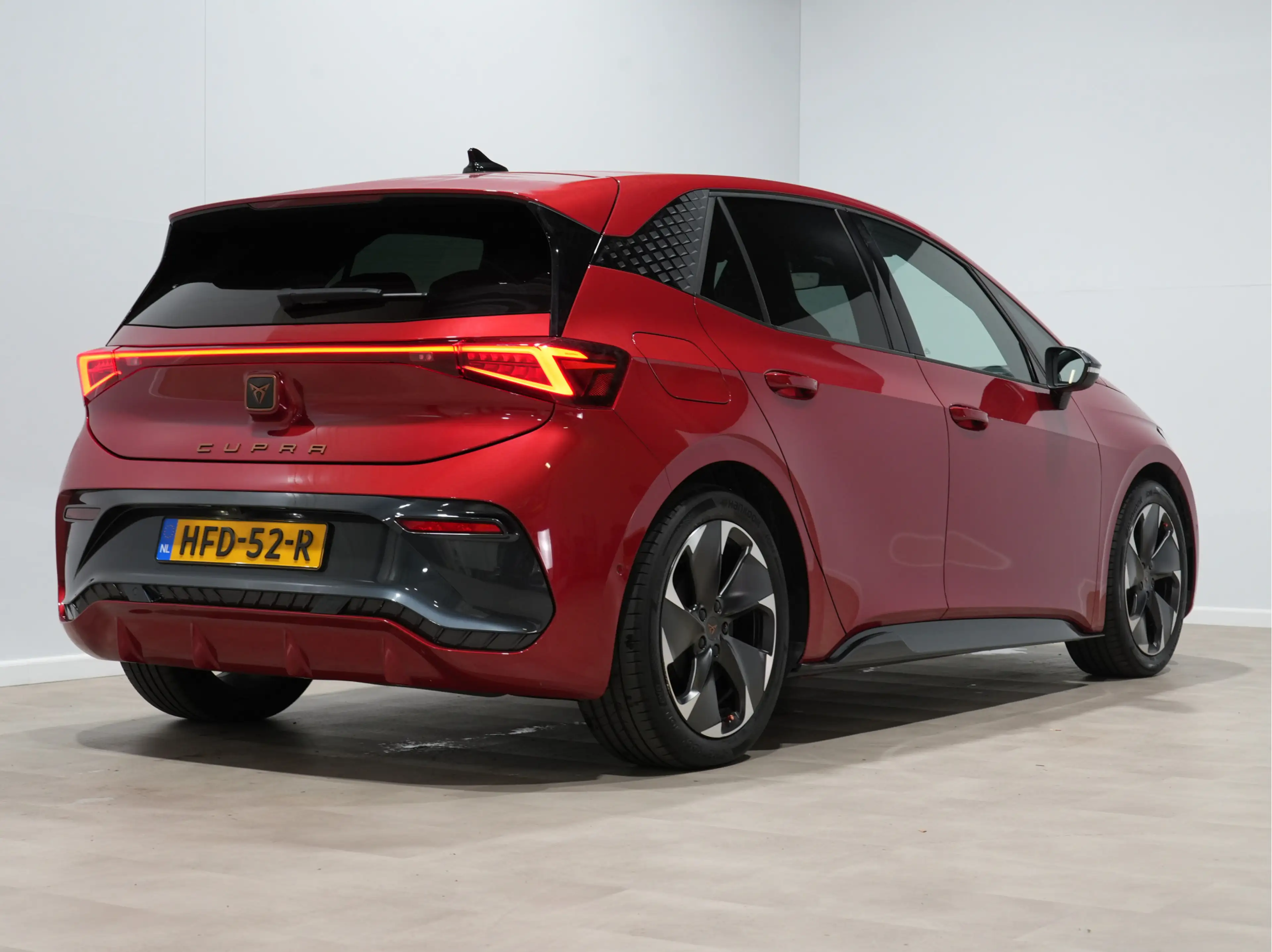 CUPRA Born Performance One 62 kWh Apple Carplay Warmtepomp St — photo 9