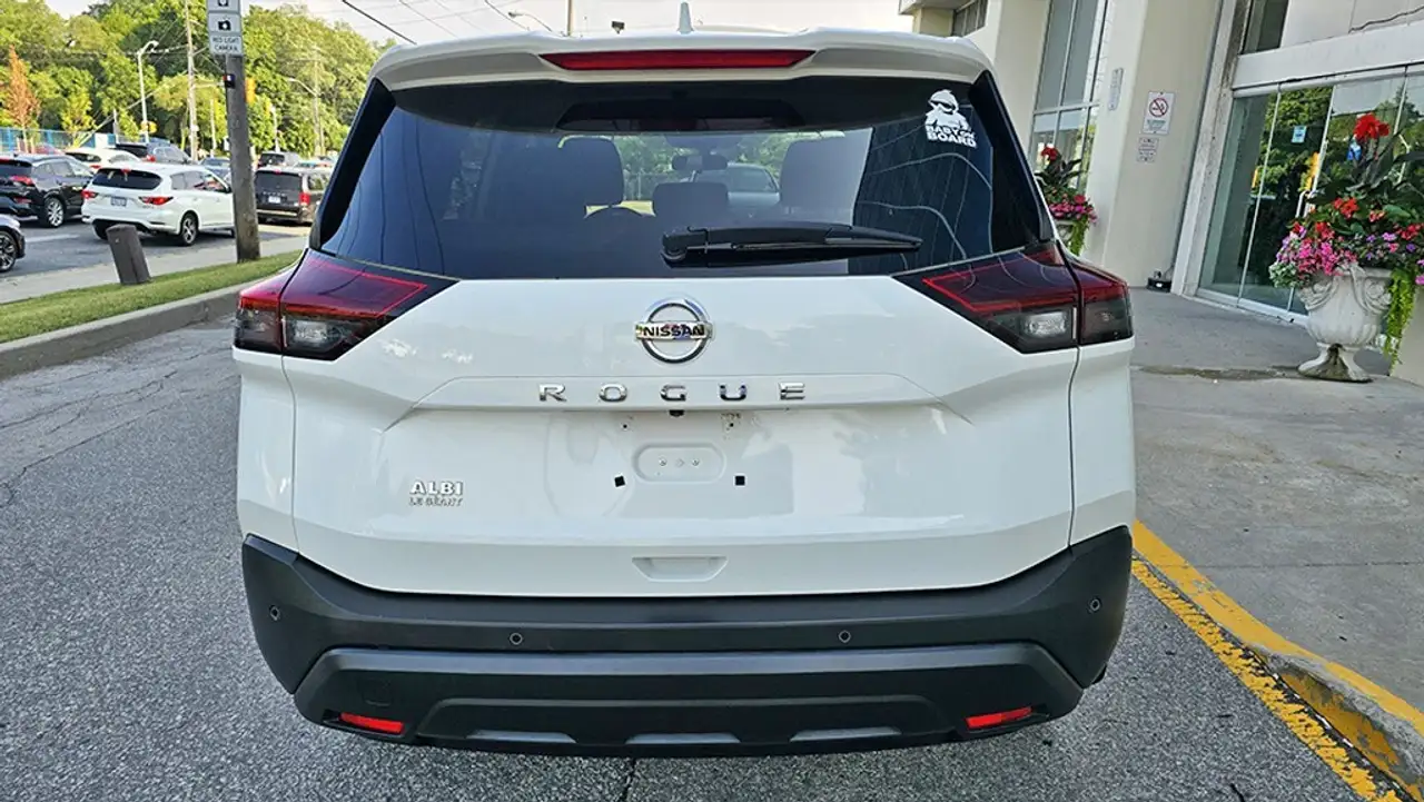Nissan Rogue снимка Nissan Rogue