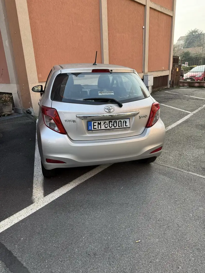 Toyota Yaris 5p 1.0 Expo c/clima - 1