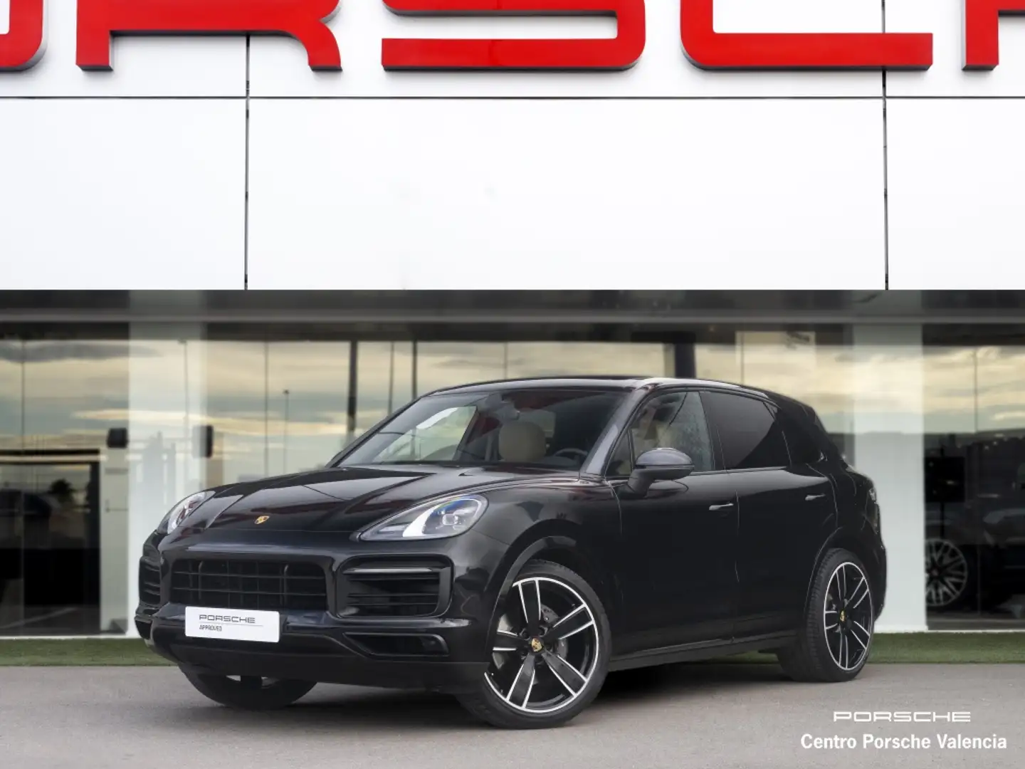 Porsche Cayenne E-Hybrid Platinum Edition Aut. Zwart - 1