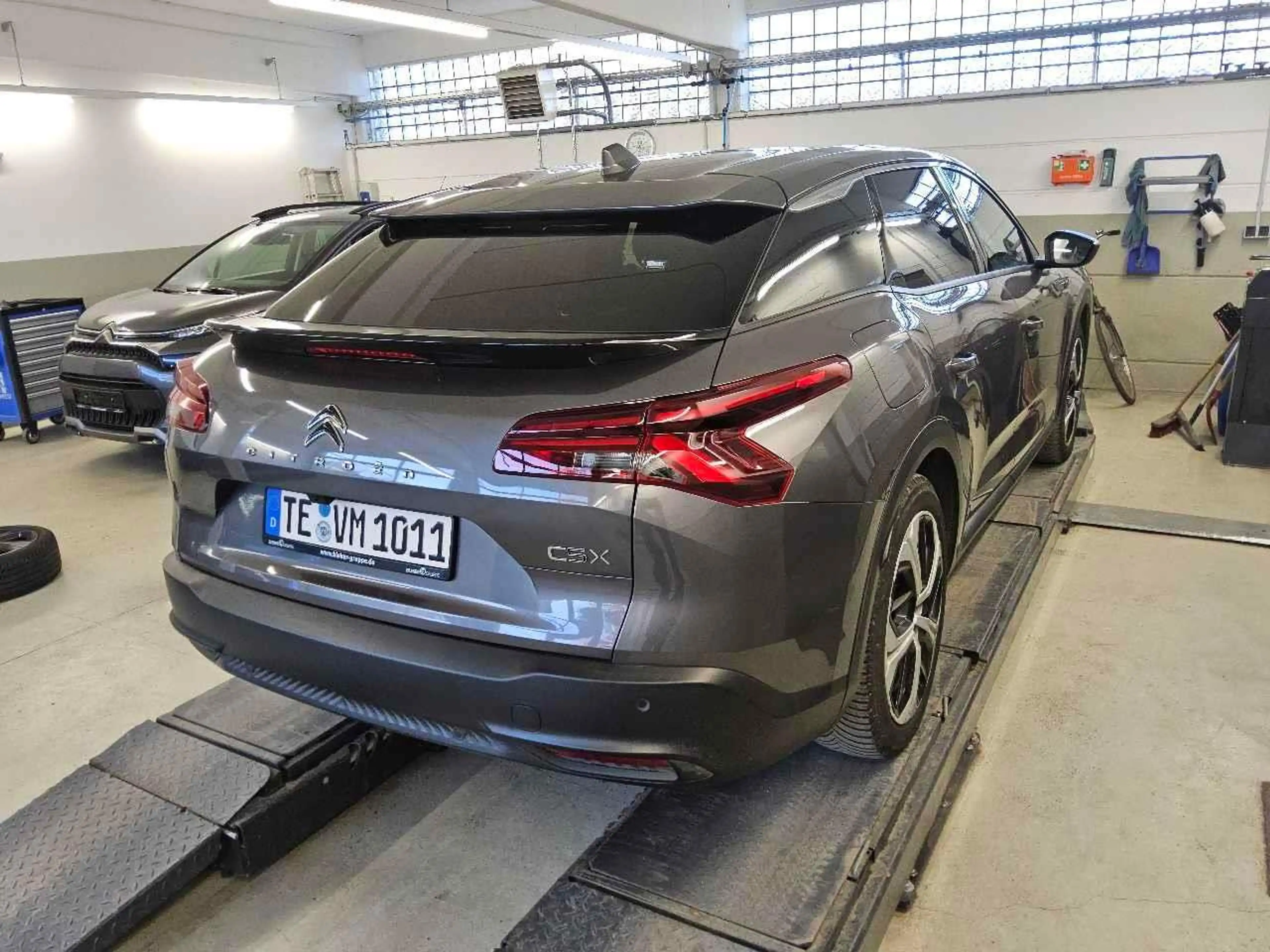 Citroen C5 X Feel Pack Hybrid 3 Jahre Garantie — photo 2