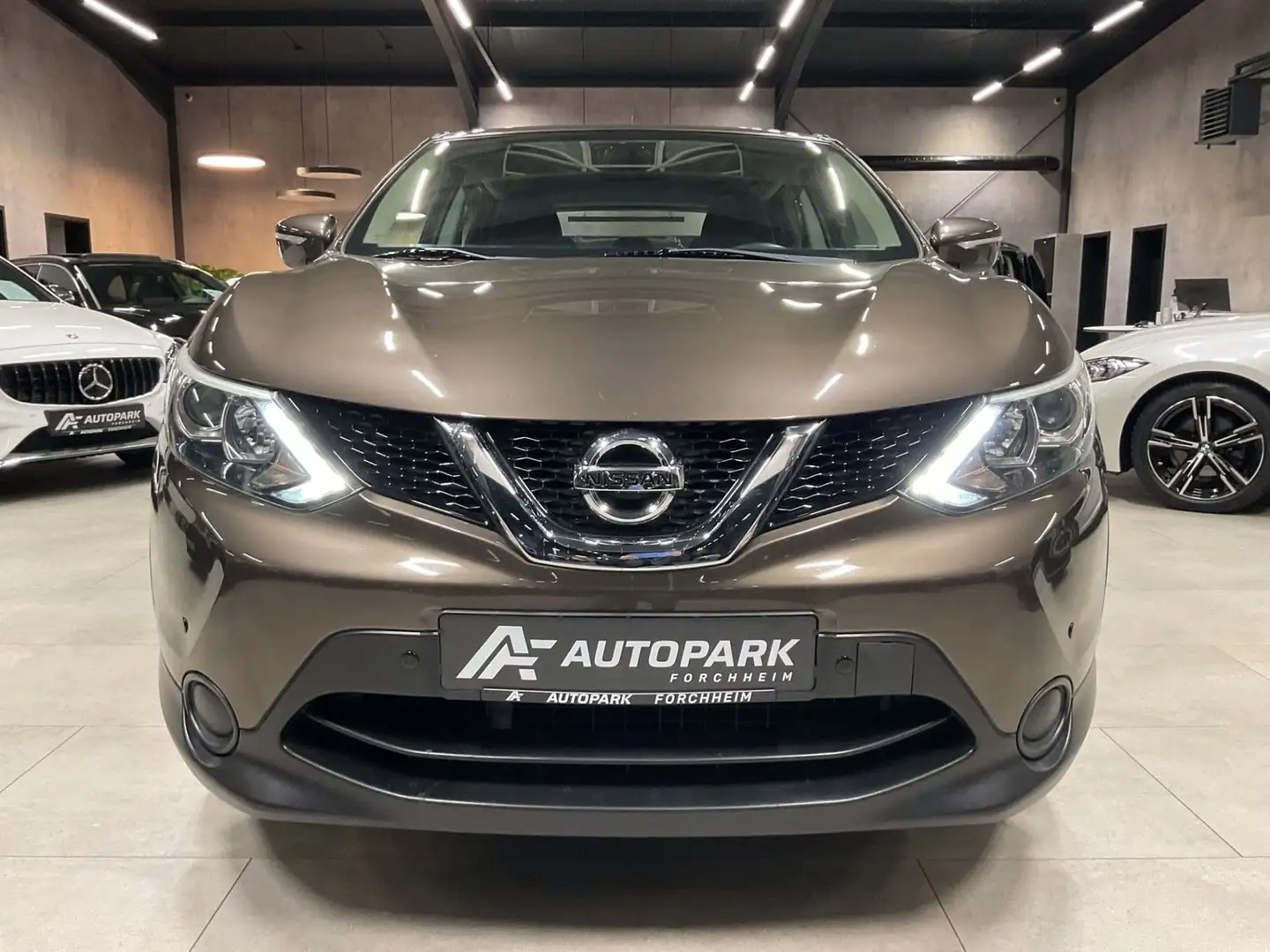 Nissan Qashqai 1.5 dCi Visia Klima Bluetooth Tempomat Braun - 2
