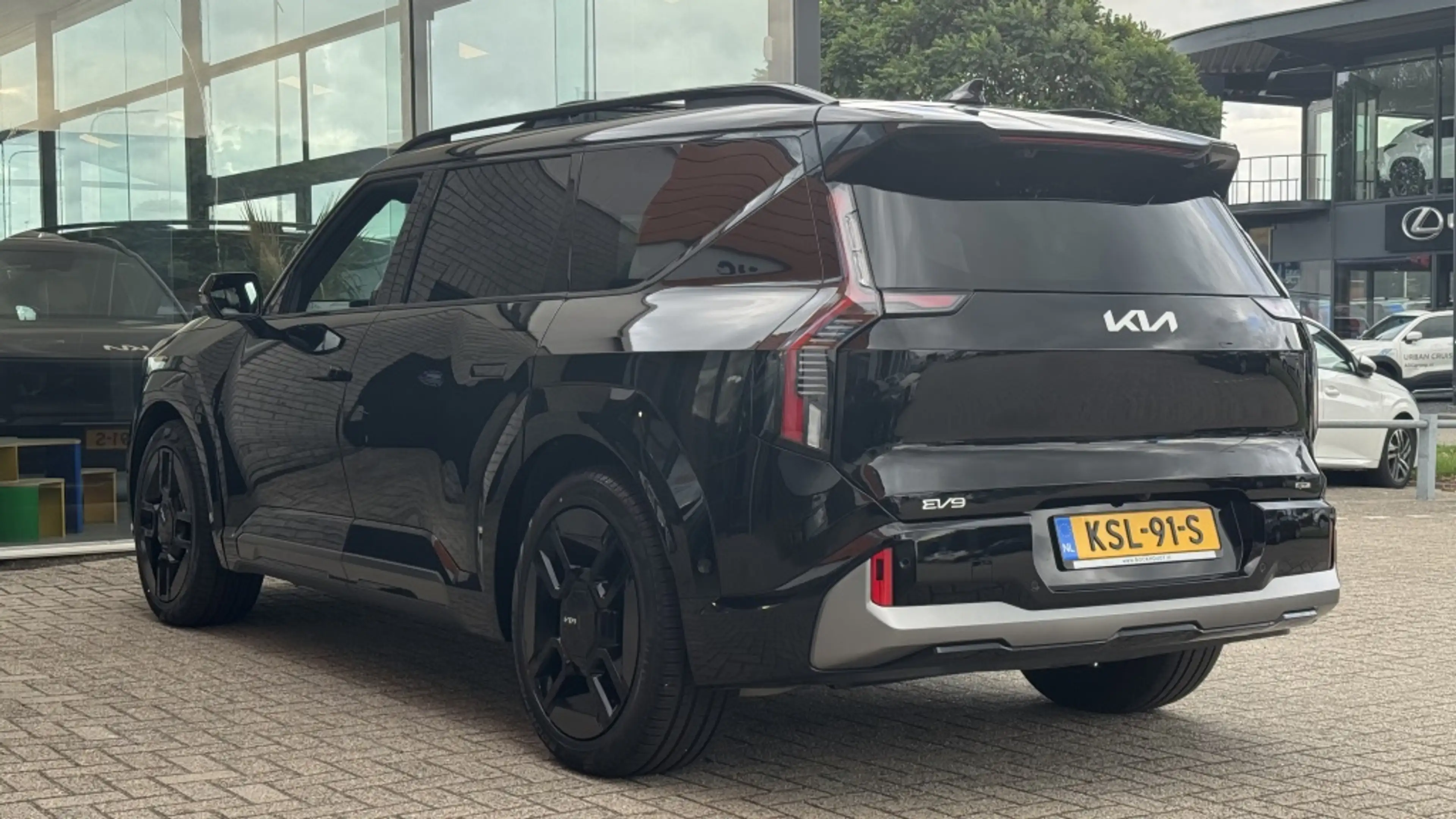 Kia EV9 GT-Line 99.8 kWh — photo 5