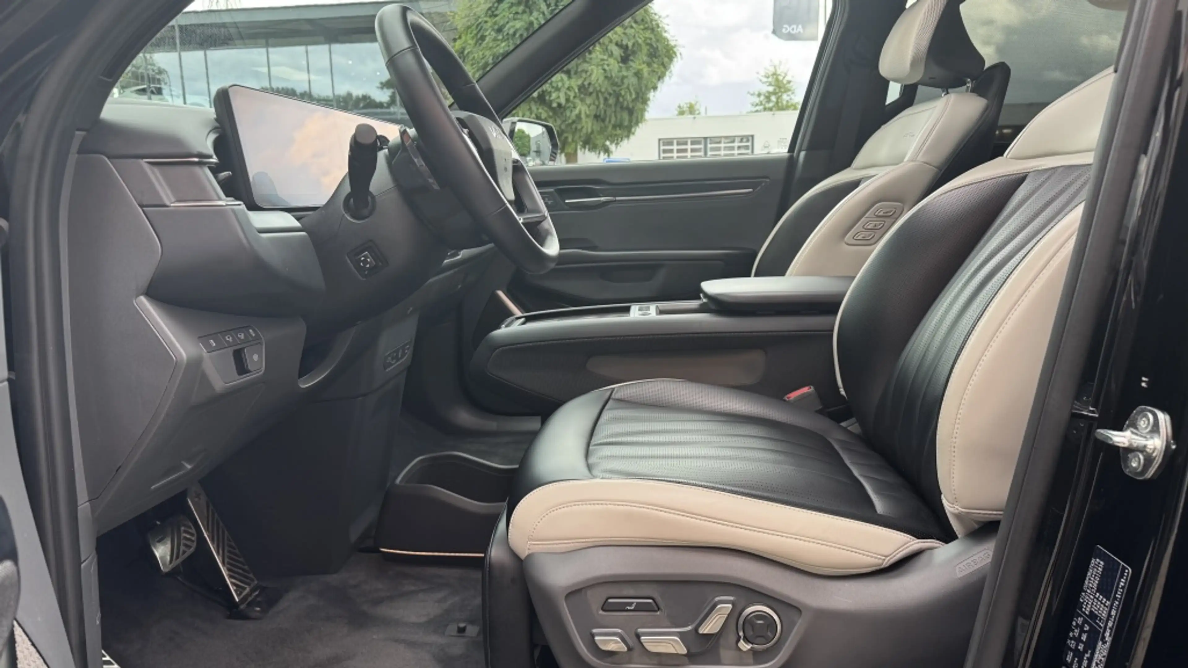 Kia EV9 GT-Line 99.8 kWh — photo 9
