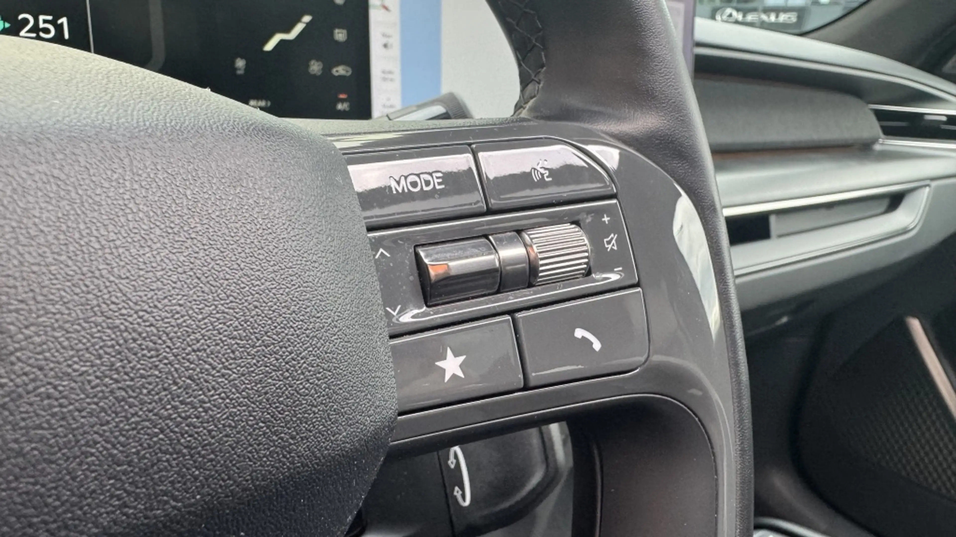 Kia EV9 GT-Line 99.8 kWh — photo 31
