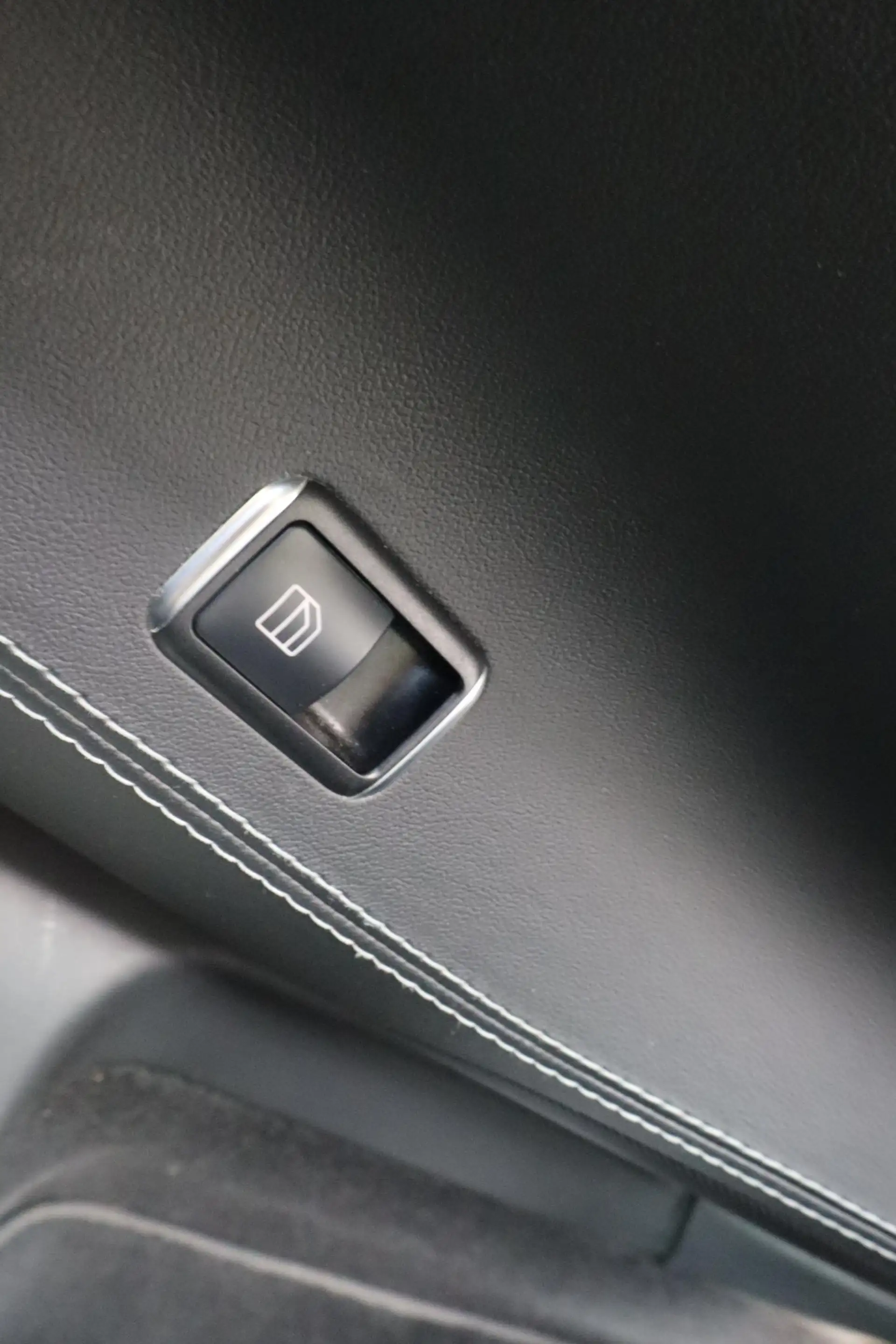 Tesla Model S 85 Base 87,6% SOH, Cruise control, Camera, Lederen — photo 24
