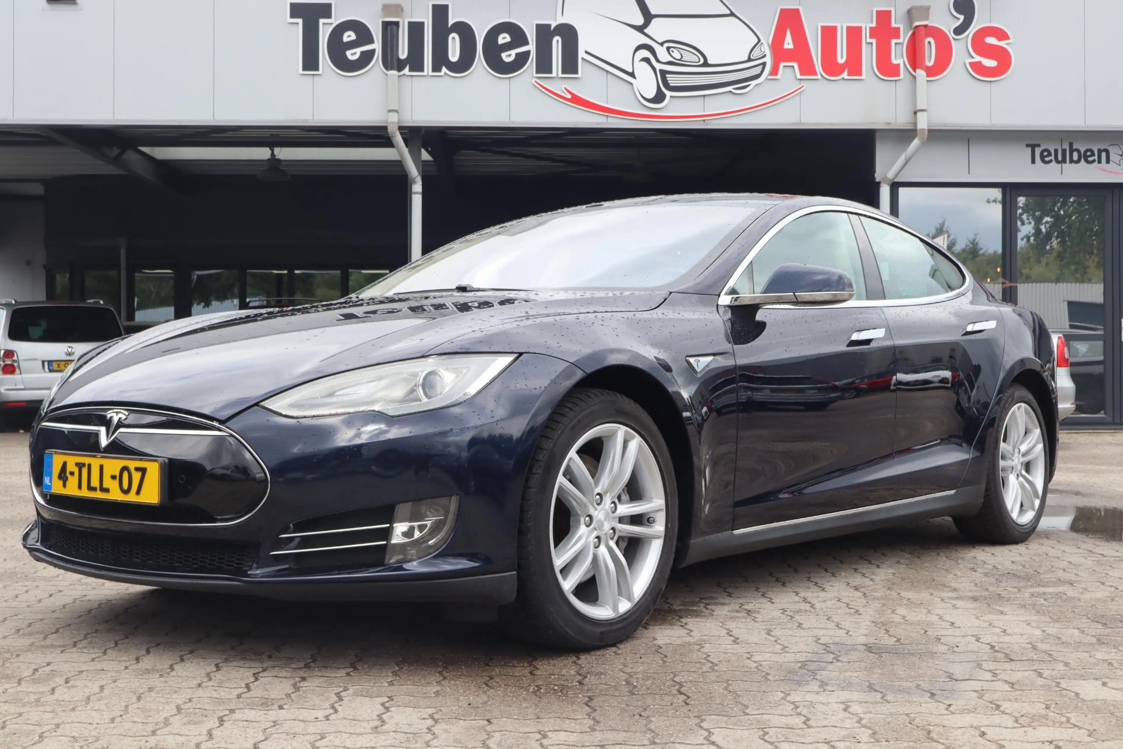 Tesla Model S 85 Base 87,6% SOH, Cruise control, Camera, Lederen