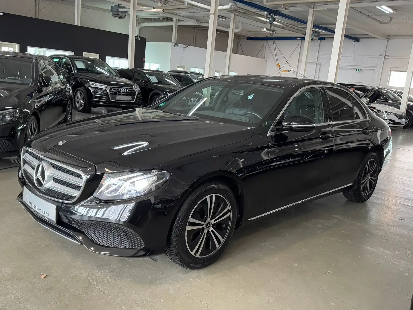 Mercedes-Benz E 220 d 9G-TRONIC 2X AVANTGARDE ECHTLEDER 1.HAND Nero - 1