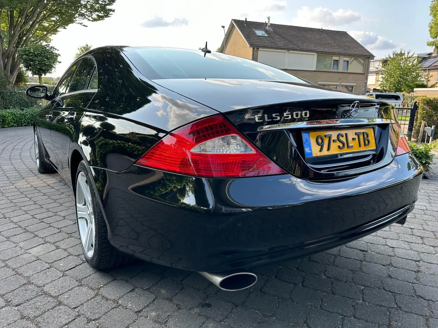 Mercedes-Benz CLS 500 Org NL, Leder, Massage, VOL! Zwart - 2
