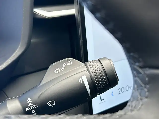 Lynk & Co 01 view 19