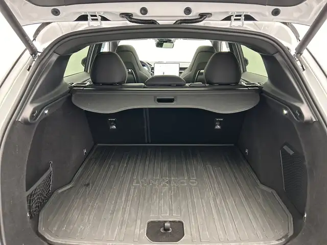 Lynk & Co 01 view 25