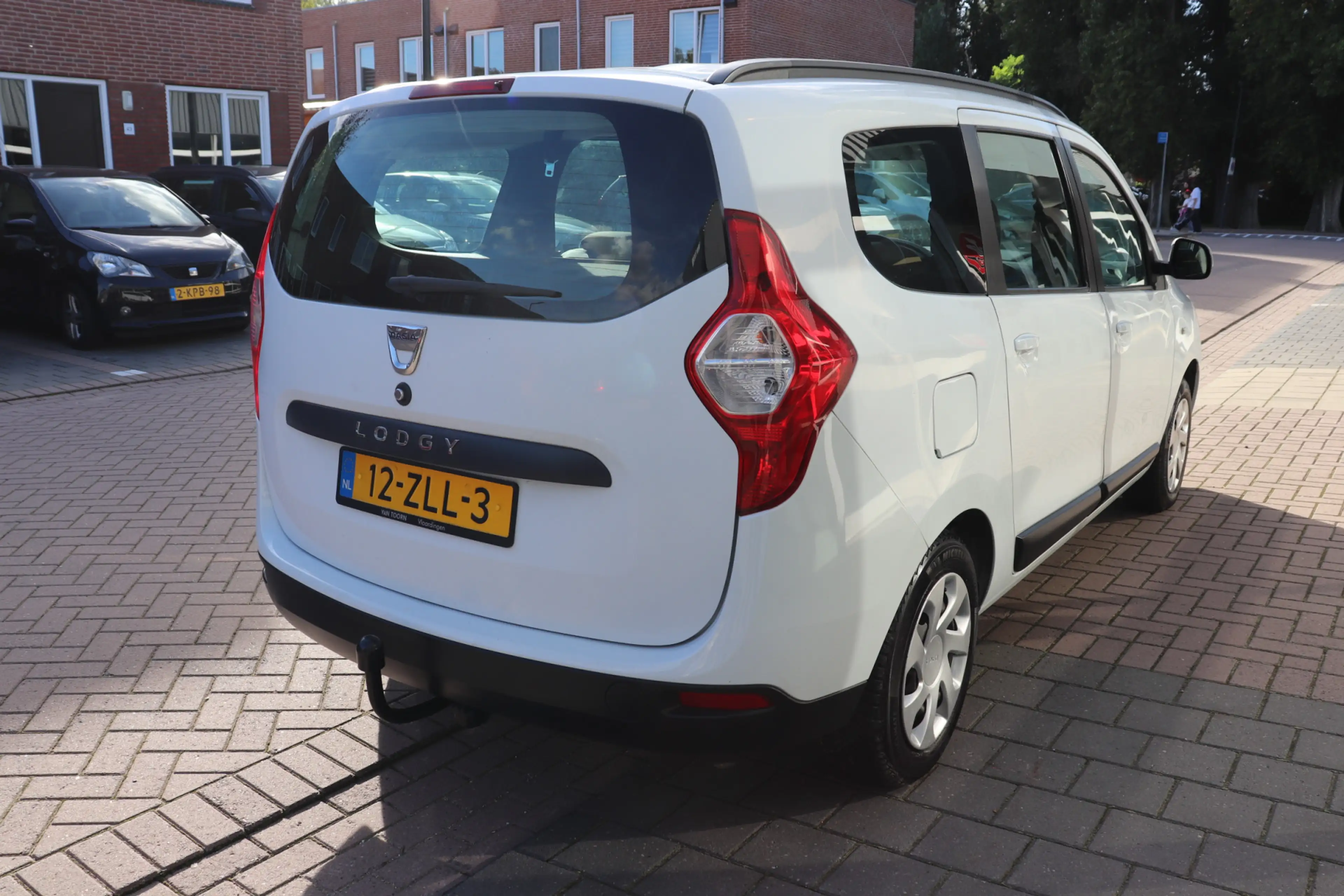 Dacia Lodgy 1.2 TCe Lauréate 5p. Trekhaak, goed onderhouden. — photo 6
