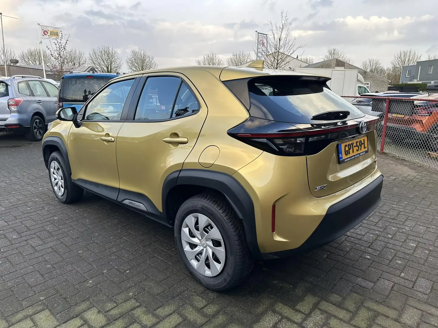 Toyota Yaris Cross 1.5 Hybrid Comfort Adaptive Cruise Control | Camer Geel - 2
