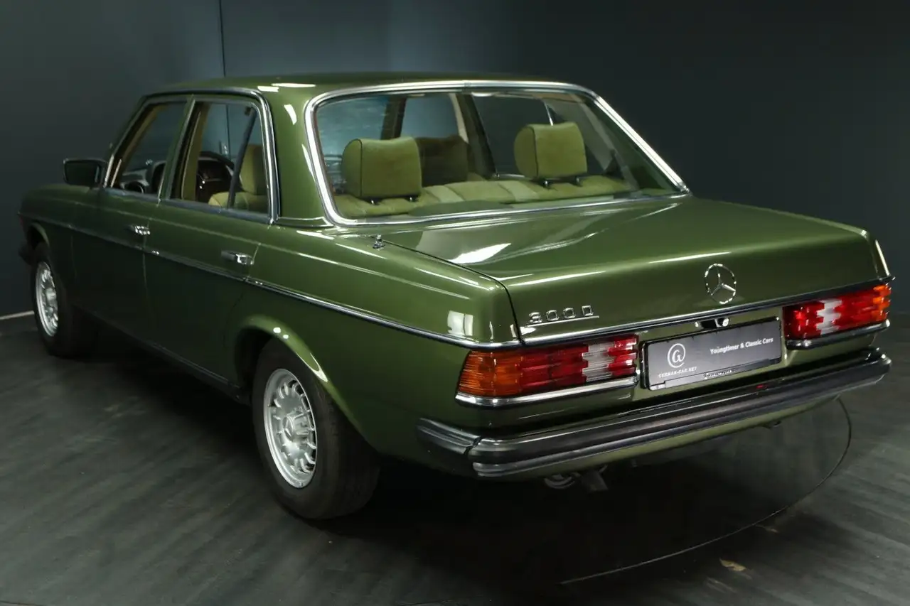 Mercedes-Benz 300 D Automatik, Klima, Velours, Airbag !, foto 4