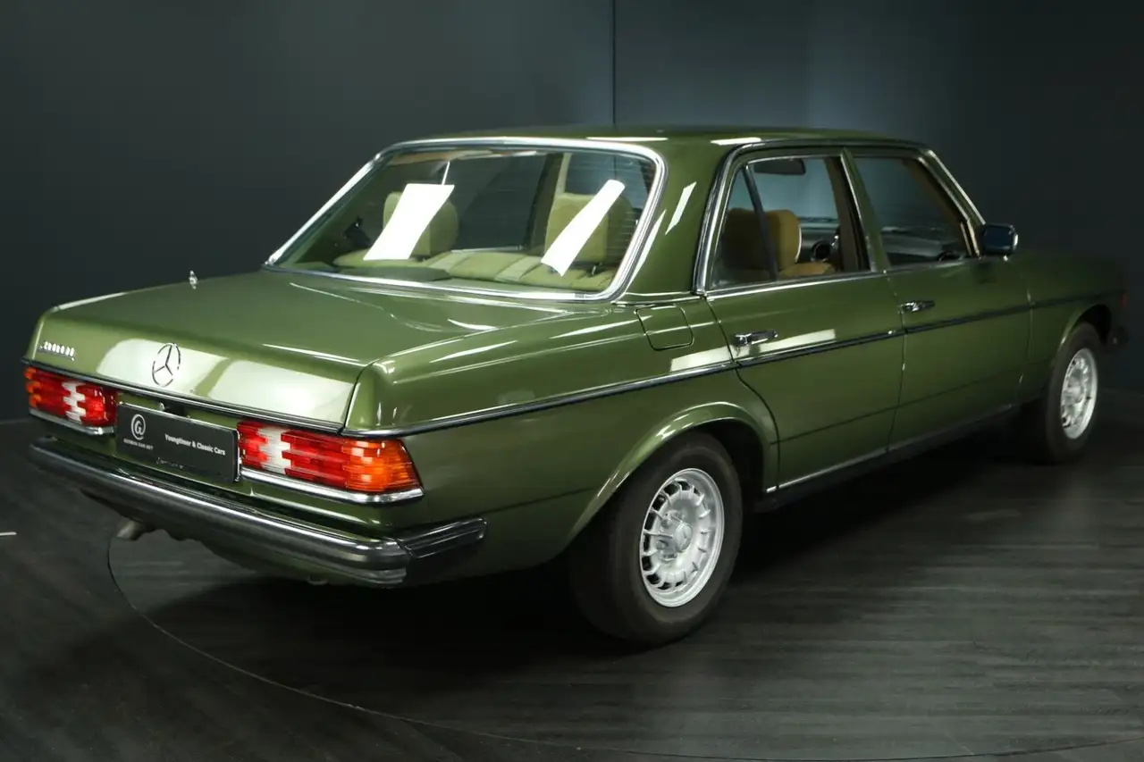 Mercedes-Benz 300 D Automatik, Klima, Velours, Airbag !, foto 2