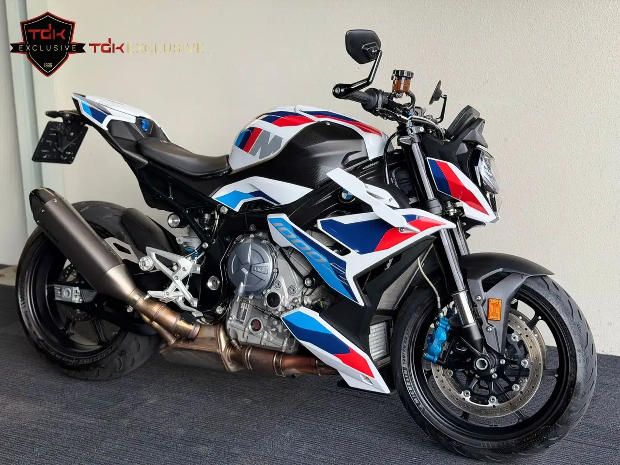 BMW M 1000 R