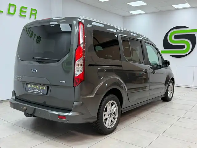Ford Grand Tourneo Connect view 7