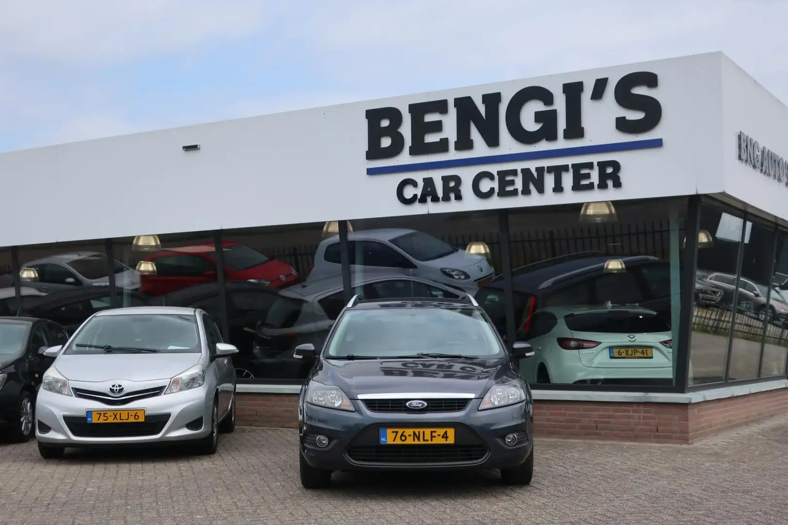 Ford Focus Wagon 1.6 Comfort 2e EIG_AIRCO_CRUIS_LMV_NAP. Gris - 2