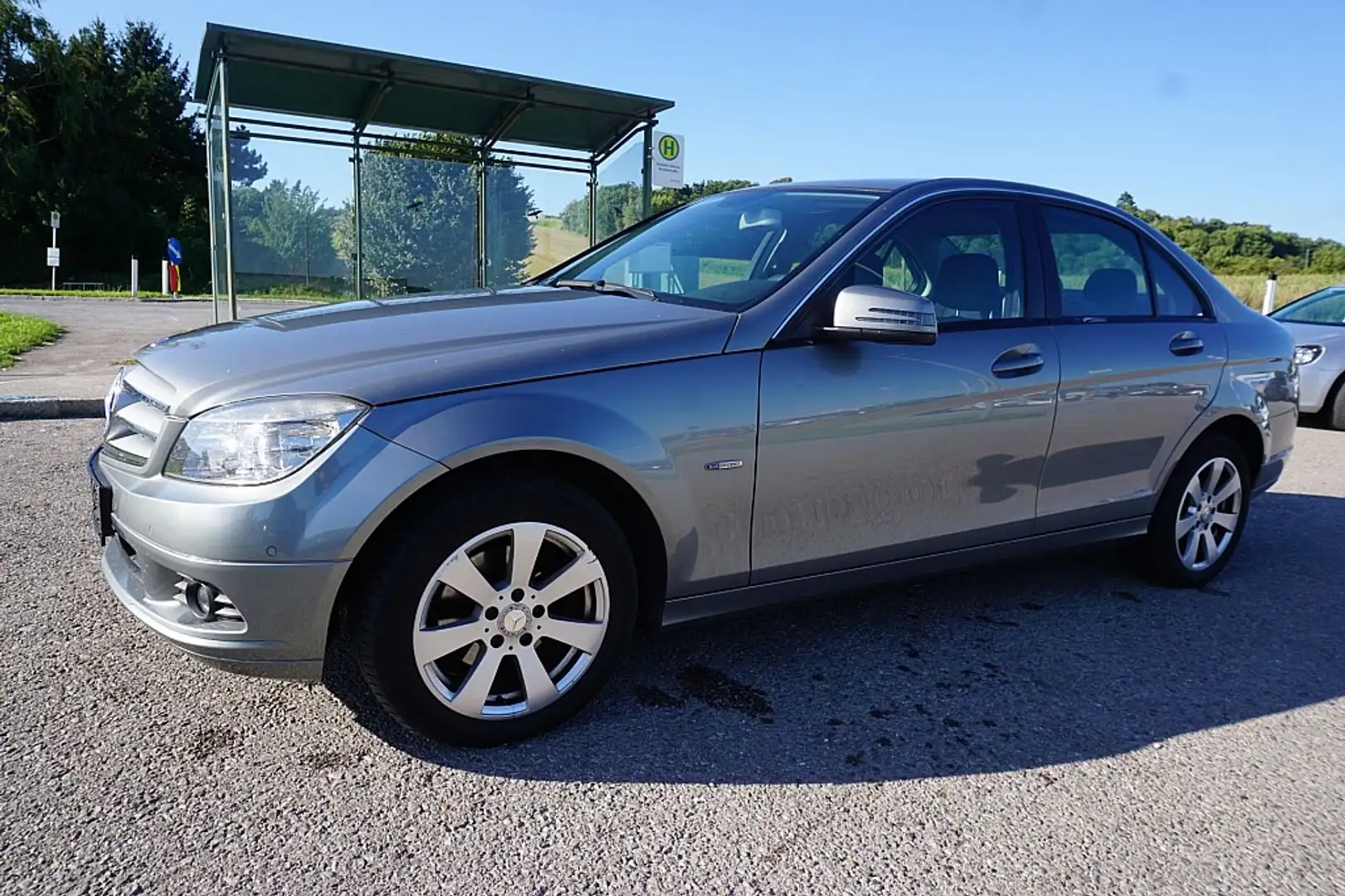 Mercedes-Benz C 180 CGI Elegance BlueEfficiency Aut. Silber - 2