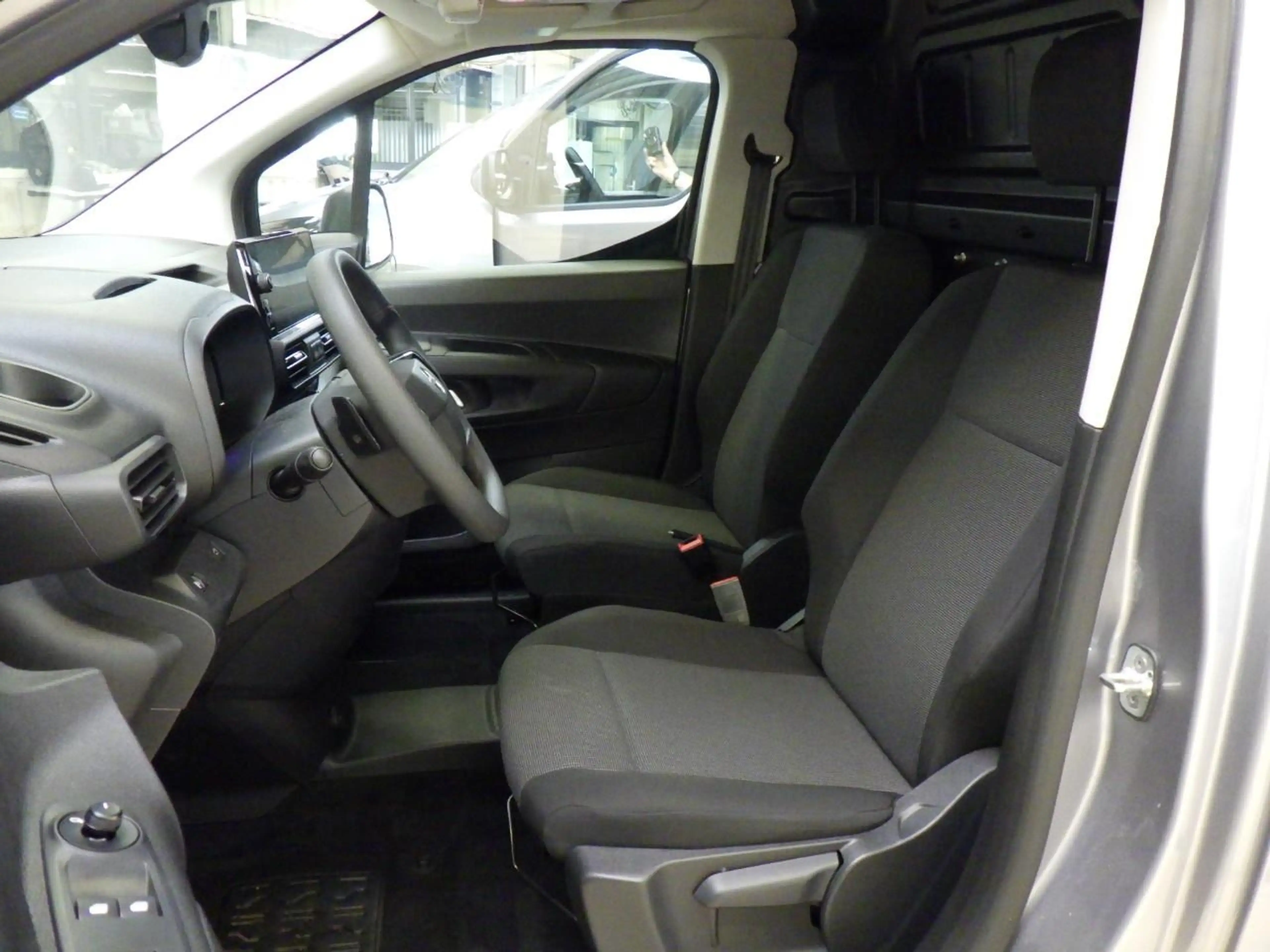 Opel Combo-e Electric 136 L2 50kWh | Fase 3 laden | SOH 98% | C — photo 6