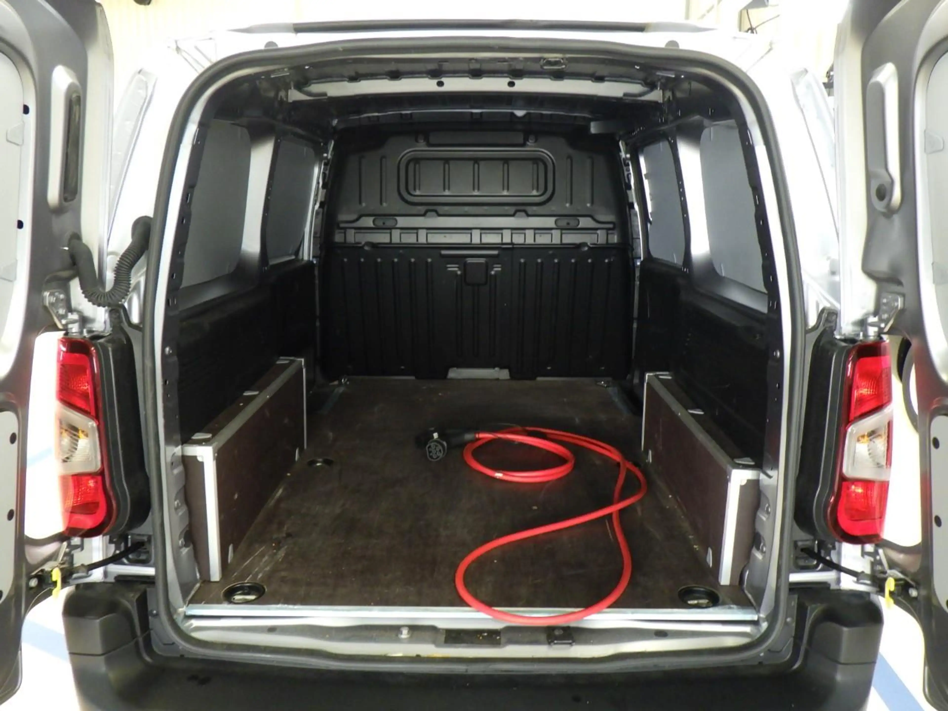 Opel Combo-e Electric 136 L2 50kWh | Fase 3 laden | SOH 98% | C — photo 7