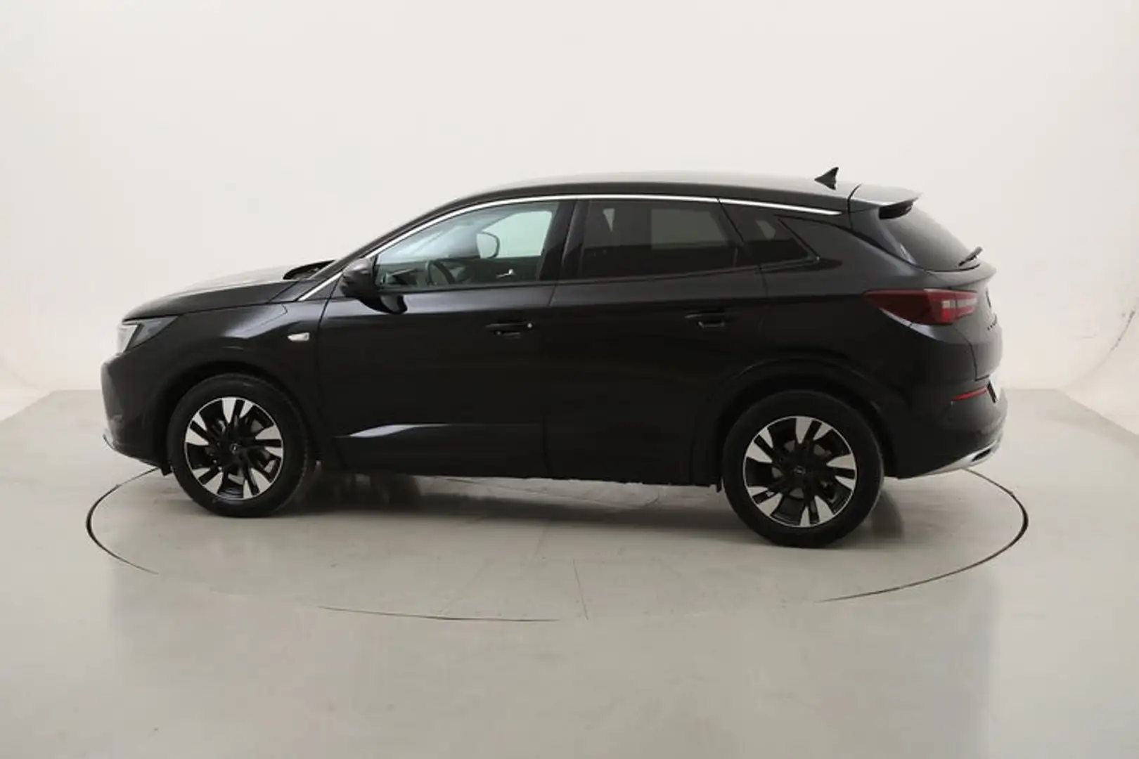 Opel Grandland X Business Elegance AT8 1.5 Diesel 131CV Nero - 2