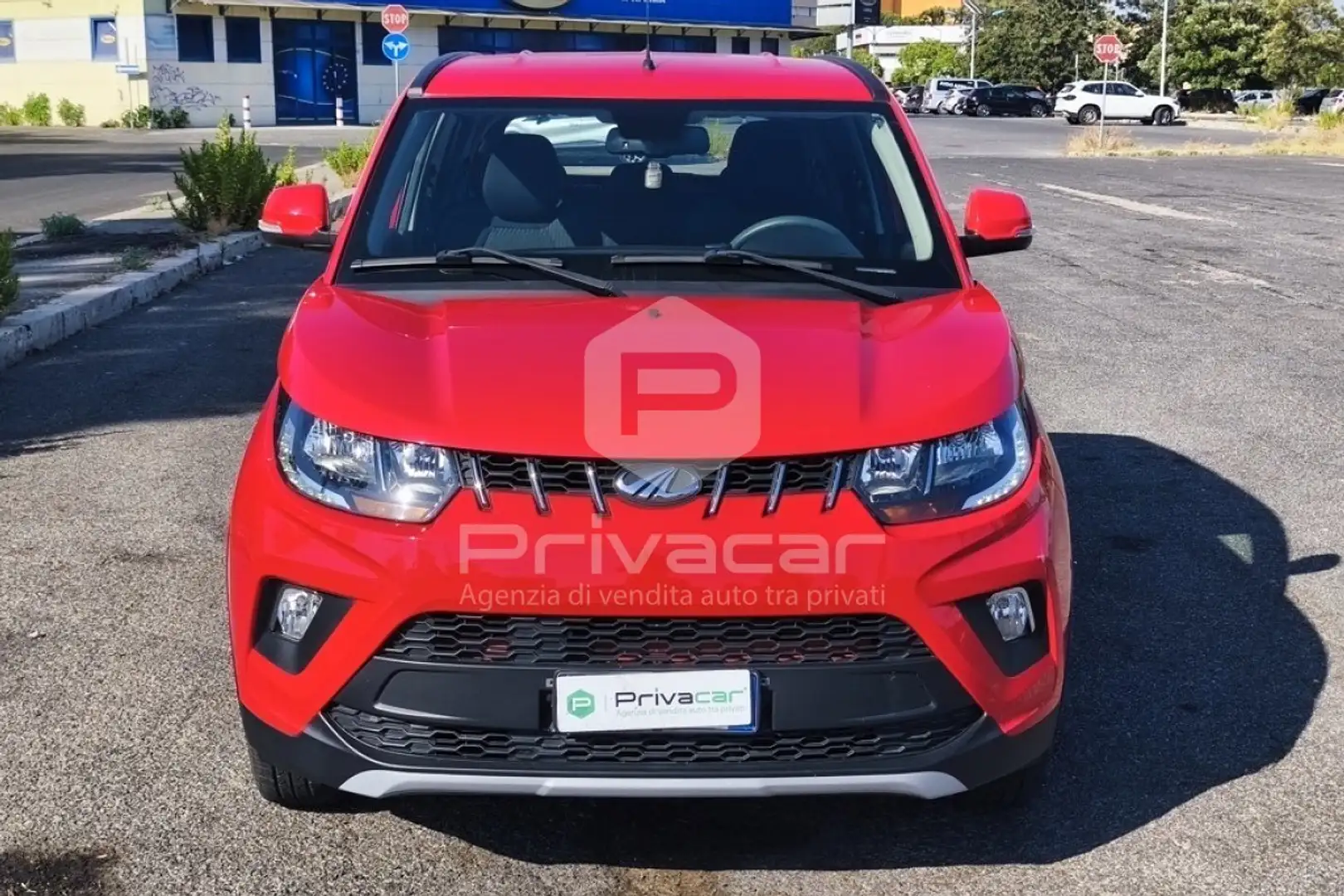 Mahindra KUV100 KUV100 1.2 VVT K8 Rot - 2