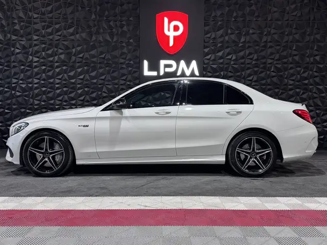 Mercedes-Benz C-Class view 7