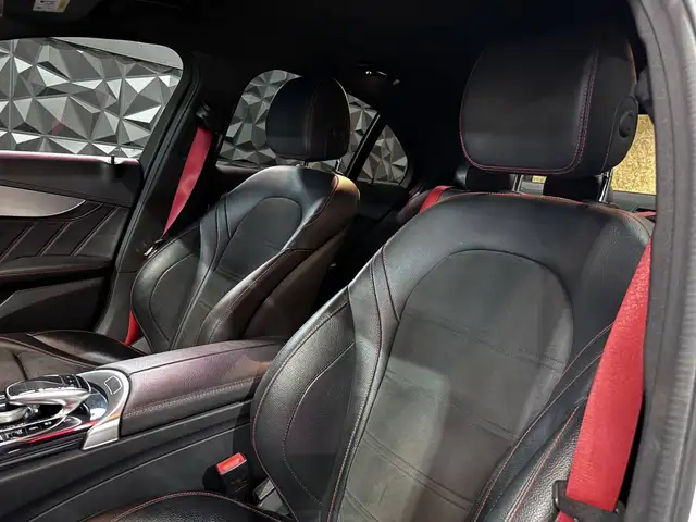 Mercedes-Benz C-Class view 14