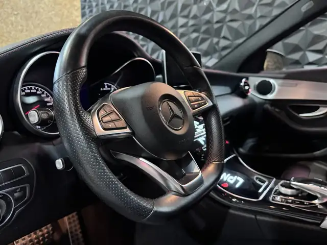 Mercedes-Benz C Class view 9