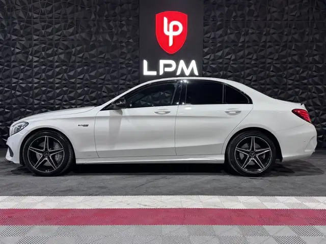 Mercedes-Benz C Class view 7