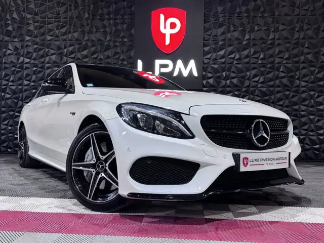 Mercedes-Benz C Class view 3