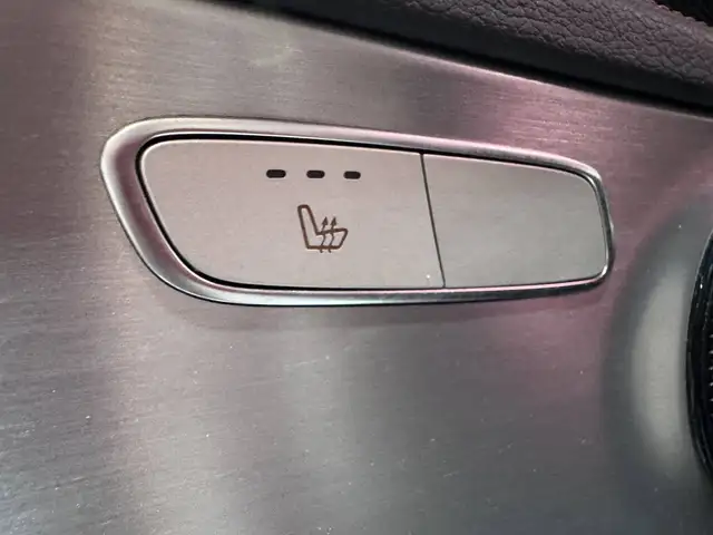 Mercedes-Benz C-Class view 29