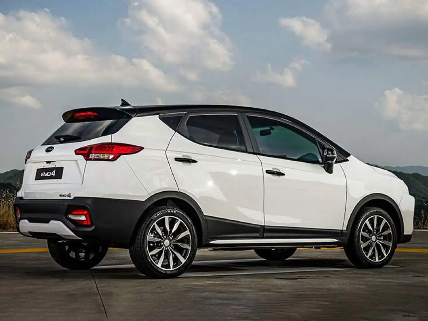 EVO EVO4 Evo 4 1.6 Bi-Fuel GPL Schwarz - 1