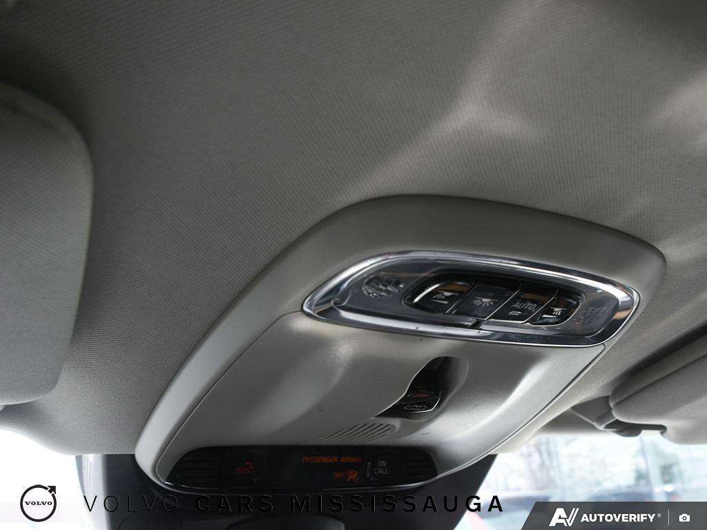 2022 Volvo XC90 Inscription Expression Plug-In Hybrid thumb 19