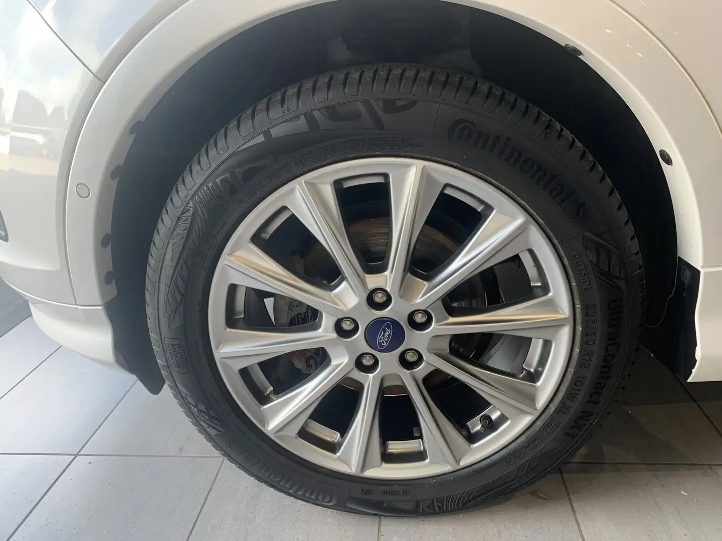 Ford Kuga EcoBoost AWD AUT Blanc - 2