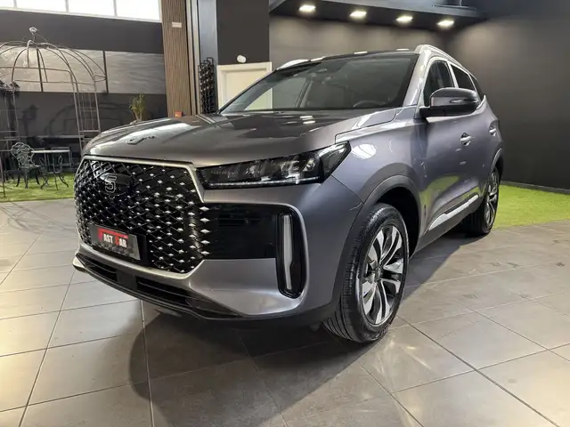 DR Automobiles DR5.0