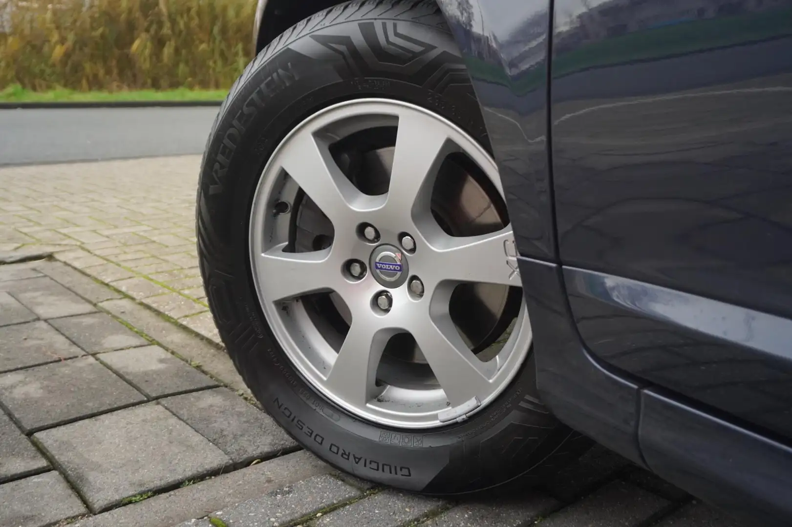 Volvo XC60 2.0 T5 FWD Kinetic / Stoelverwarming / Climate con Albastru - 2