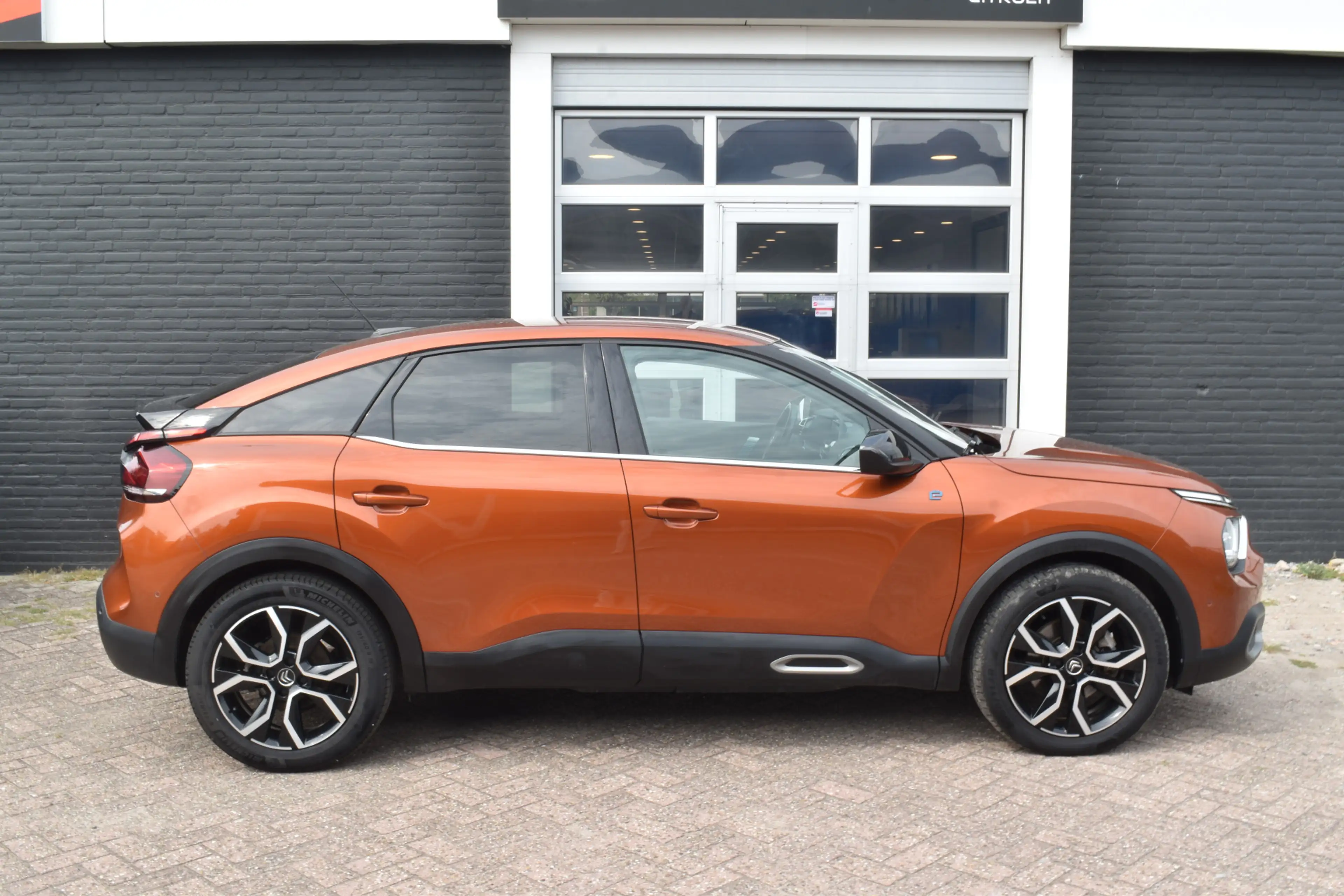 Citroen E-C4 Electric Shine 50 kWh Keyless | Navigatie | Airco | Camer a — photo 9