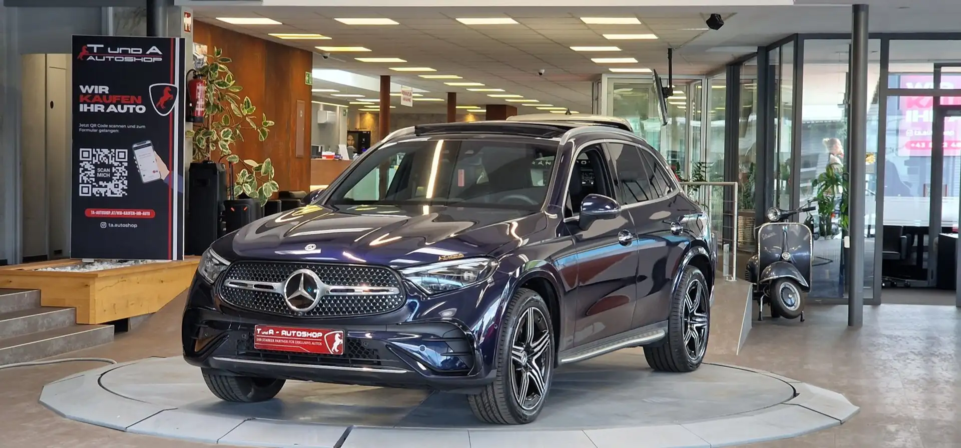 Mercedes-Benz GLC 400 e 4Matic AMG-Line 1-Hand Aut. *Hinterachslenkung*P Blau - 1
