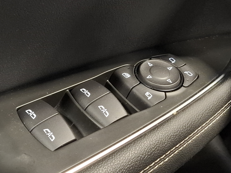 Opel Insignia Sports Tourer 1.5 Turbo Business Executive | Navig — photo 35