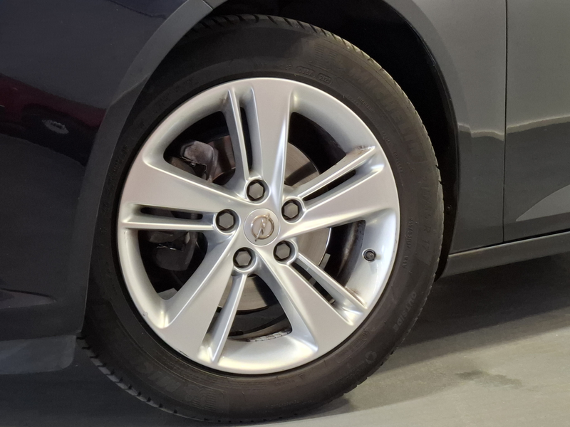 Opel Insignia Sports Tourer 1.5 Turbo Business Executive | Navig — photo 3