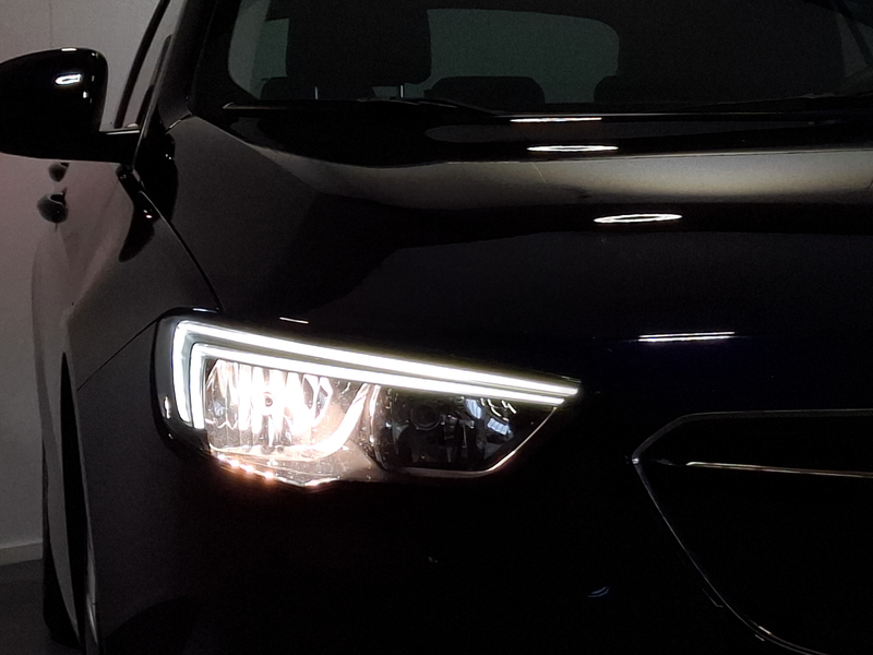 Opel Insignia Sports Tourer 1.5 Turbo Business Executive | Navig — photo 24