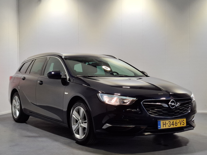 Opel Insignia Sports Tourer 1.5 Turbo Business Executive | Navig — photo 22