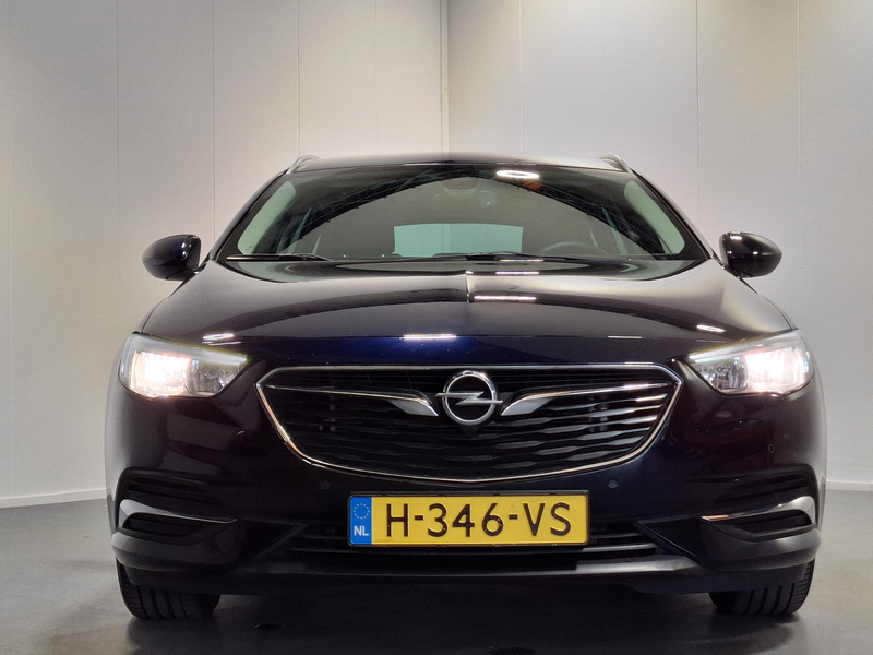 Opel Insignia Sports Tourer 1.5 Turbo Business Executive | Navig — photo 38