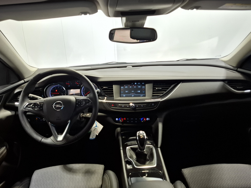 Opel Insignia Sports Tourer 1.5 Turbo Business Executive | Navig — photo 4