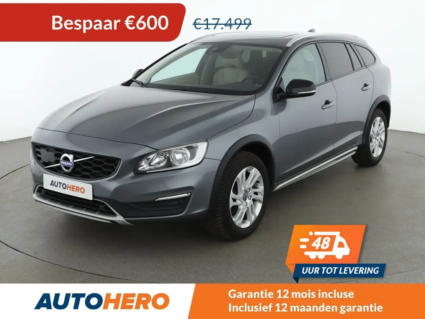 Volvo V60 Cross Country 2.0 D3 Plus Grijs - 1