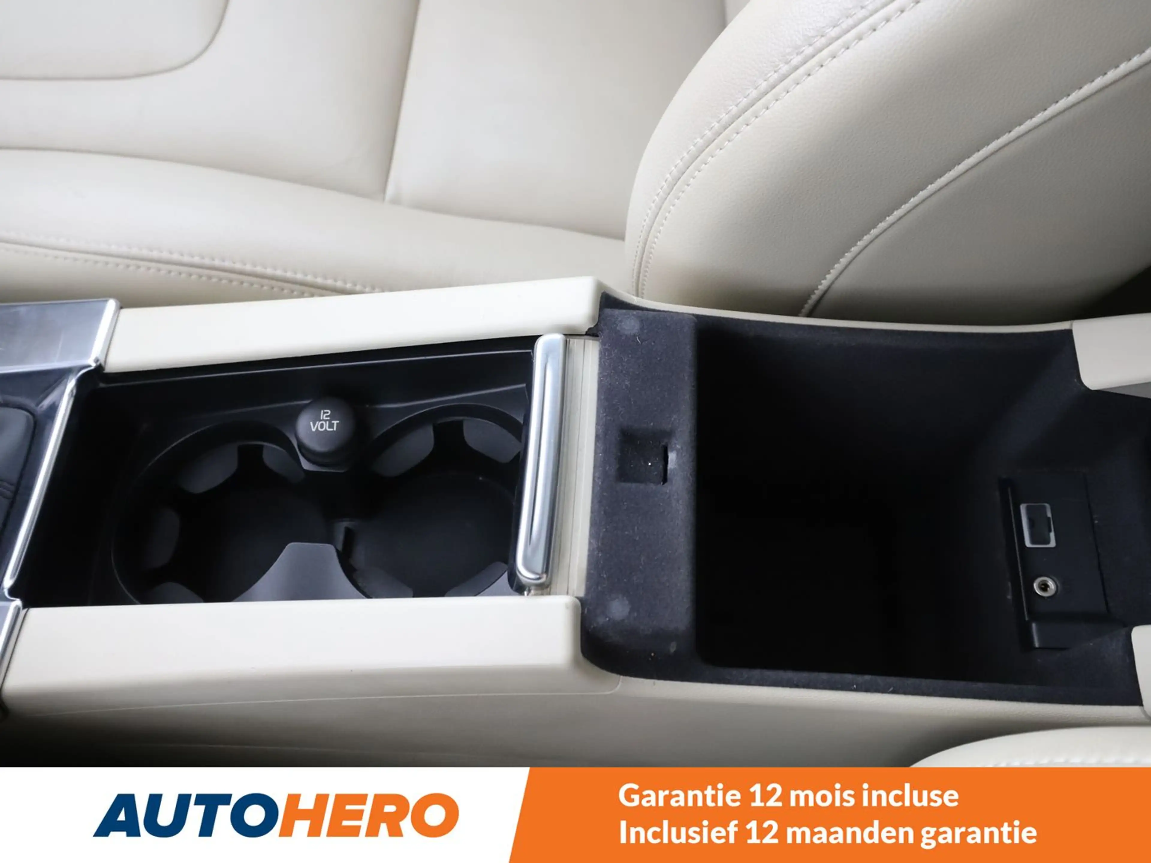 Volvo V60 Cross Country 2.0 D3 Plus — photo 15
