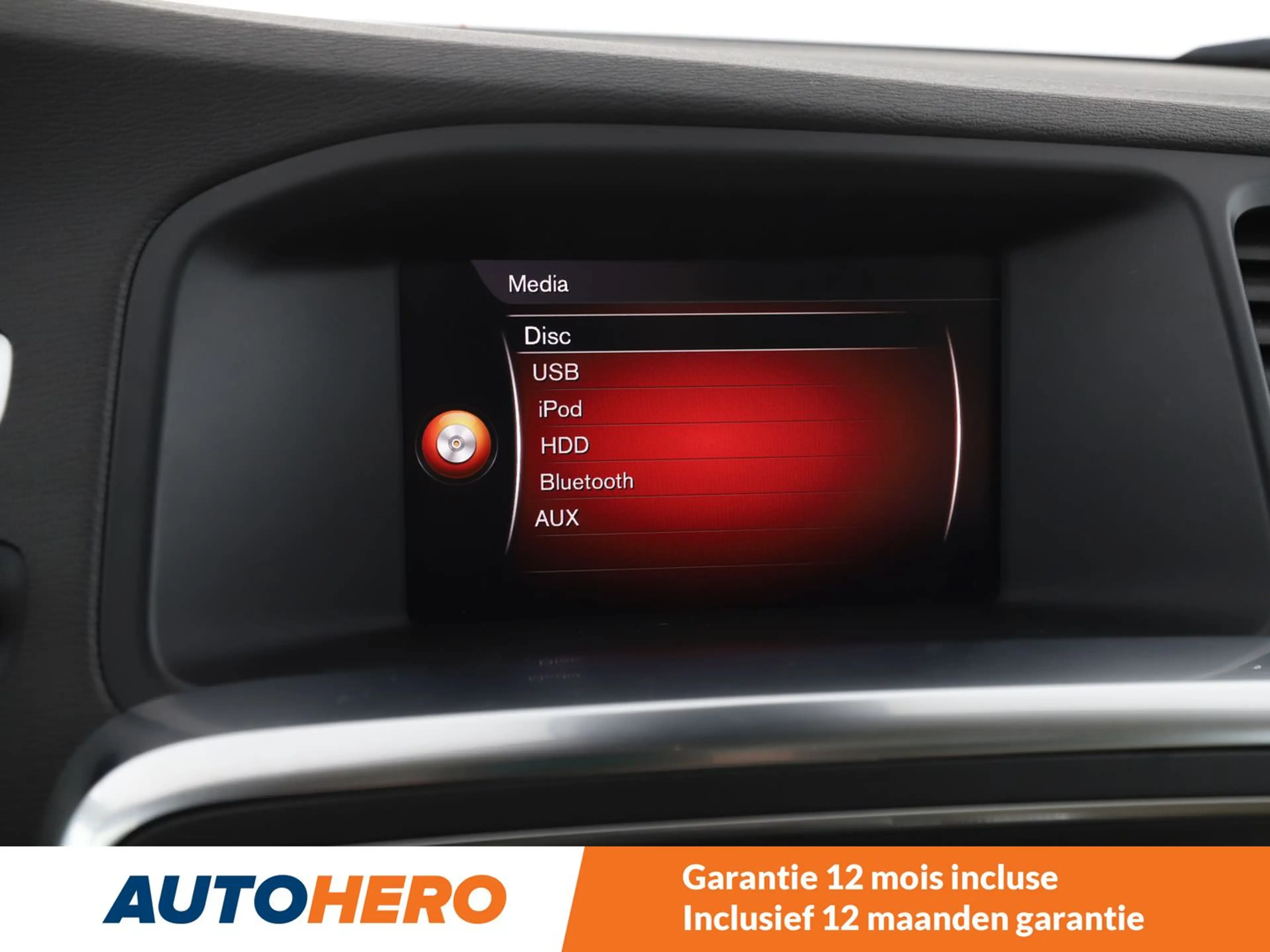 Volvo V60 Cross Country 2.0 D3 Plus — photo 11